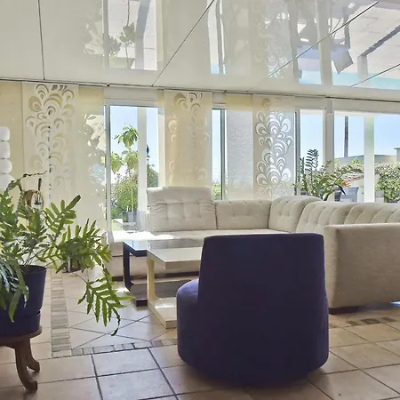 Family House With Swimming Pool & Sea View Villa Antibes