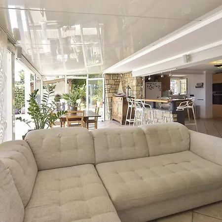 Villa Family House With Swimming Pool & Sea View