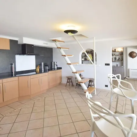 Family House With Swimming Pool & Sea View Antibes