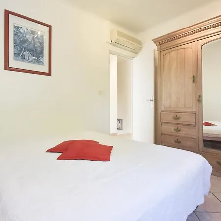 Family House With Swimming Pool & Sea View Antibes